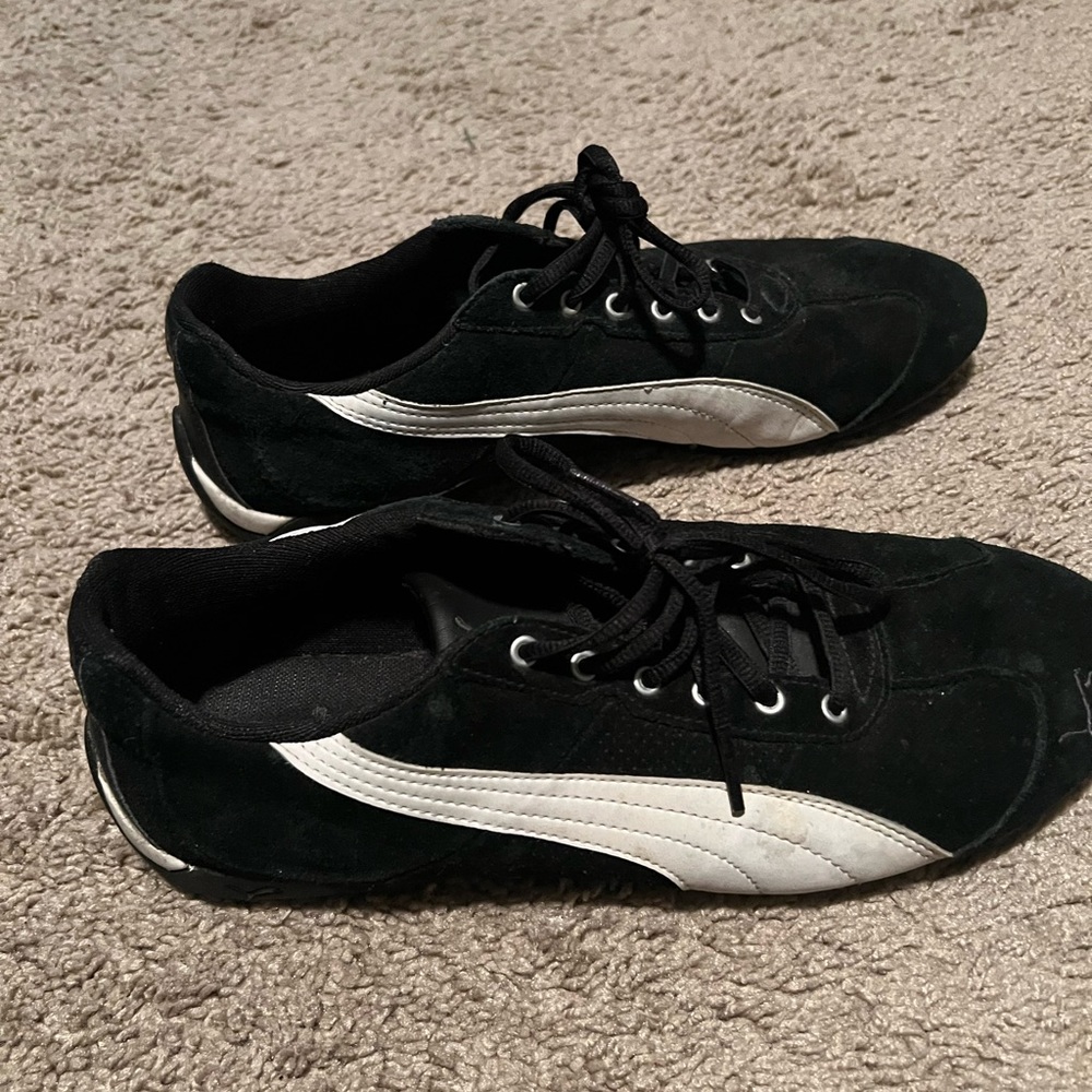 Puma Speedcat low black suede shoes.